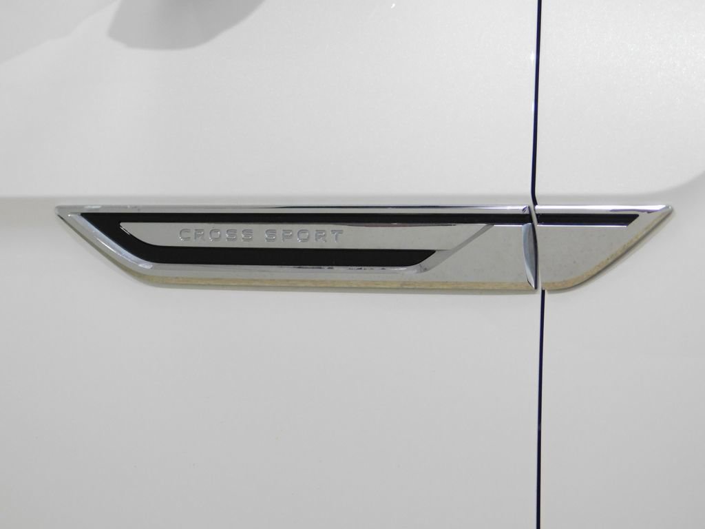 Used 2023 Volkswagen Atlas Cross Sport SEL Premium R-Line image 8