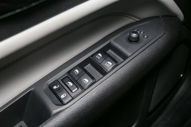 Used 2023 Jeep Compass Limited w/ Elite Group AWD/4WD image 36