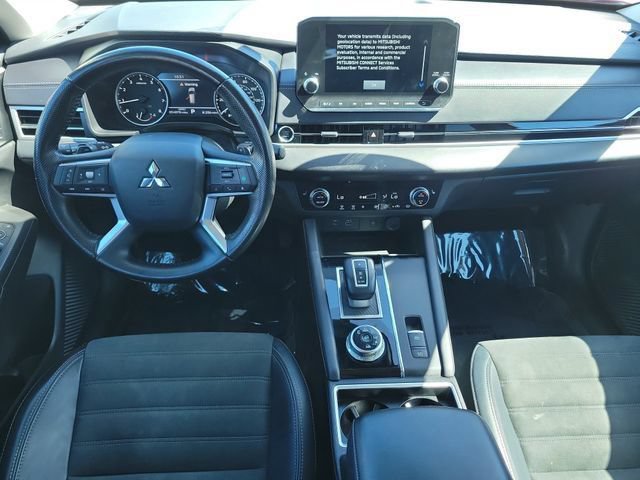 Used 2024 Mitsubishi Outlander SE AWD/4WD image 17