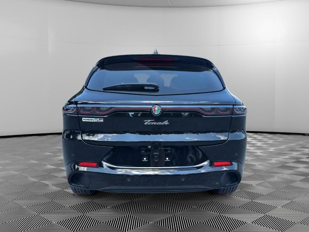Used 2025 Alfa Romeo Tonale AWD/4WD image 8