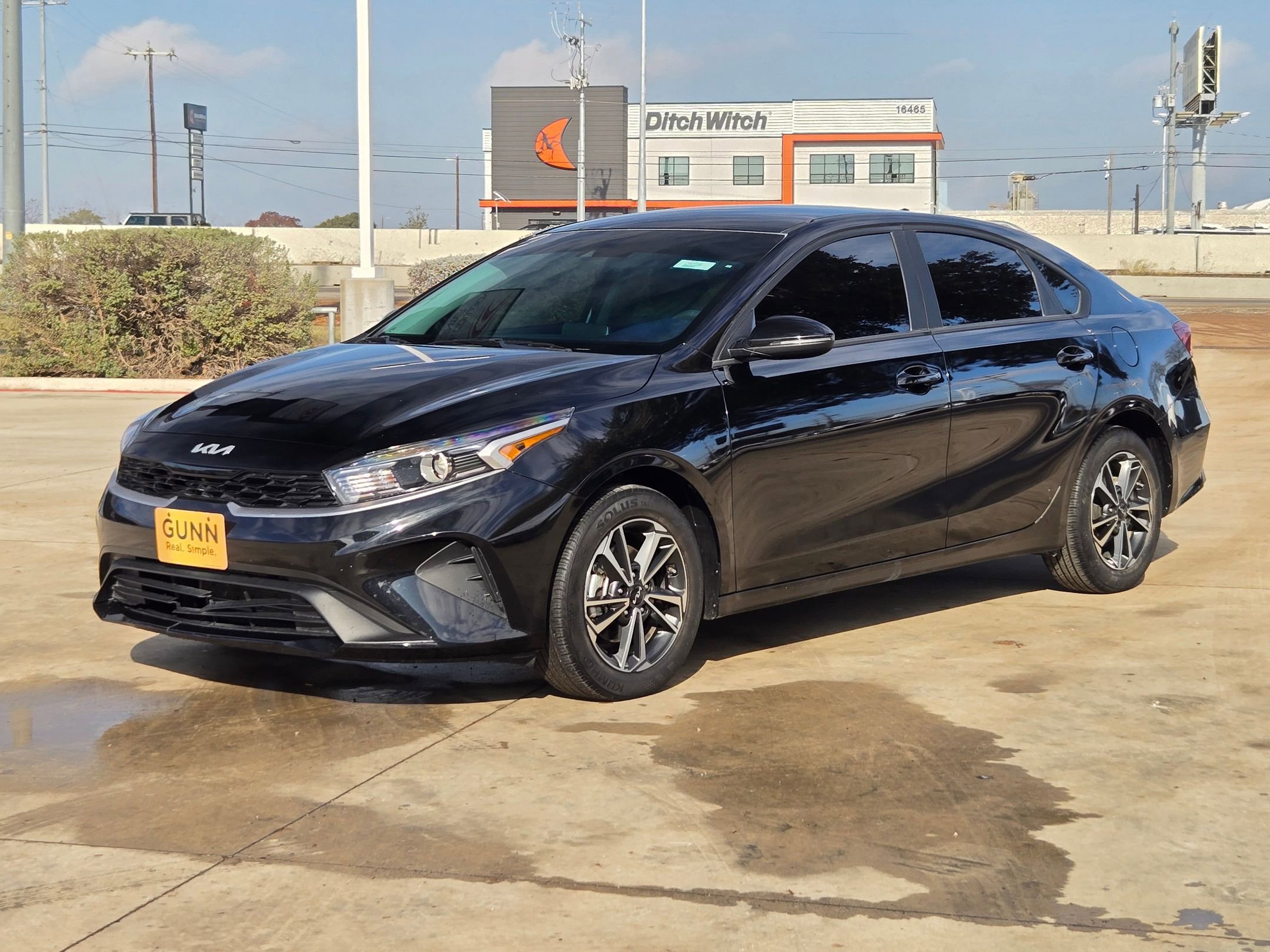 Used 2024 Kia Forte LXS w/ LXS Technology Package image 7