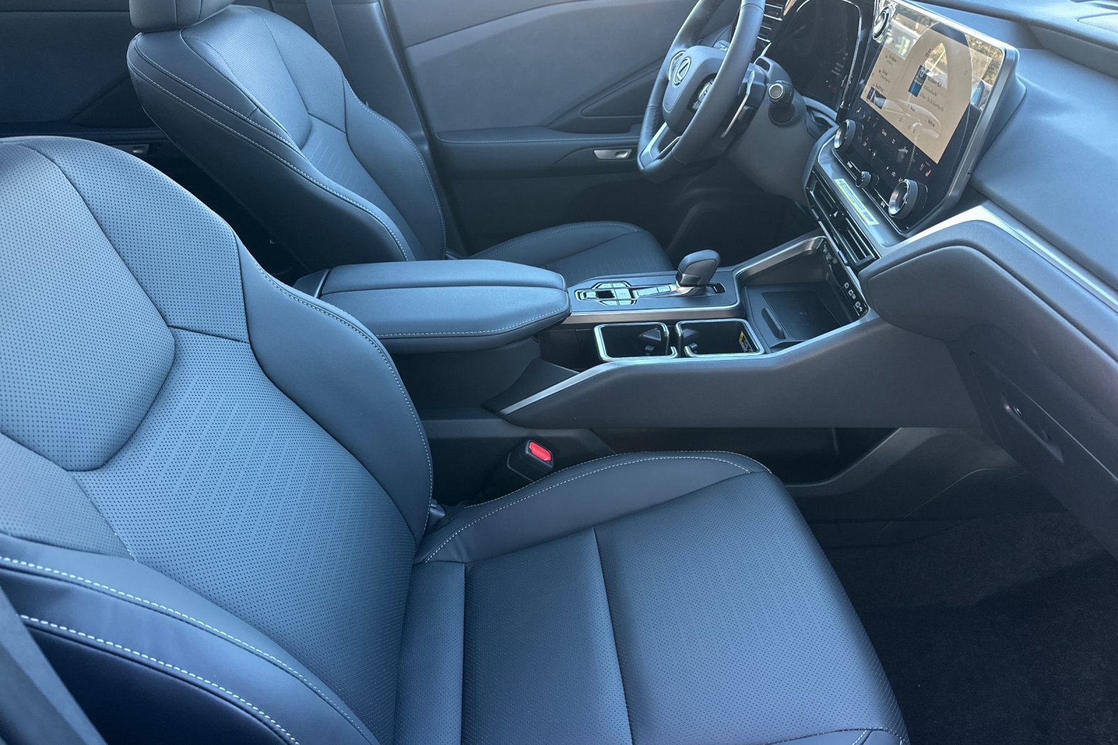 Used 2026 Lexus TX 350 AWD w/ Technology Package image 16