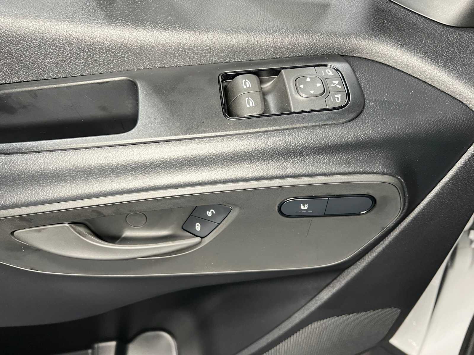New 2025 Mercedes-Benz eSprinter 170 Cargo image 20