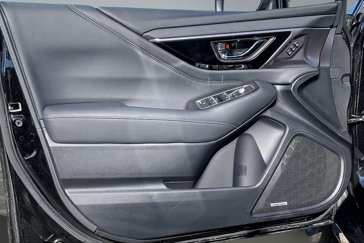Certified 2025 Subaru Legacy Limited image 17