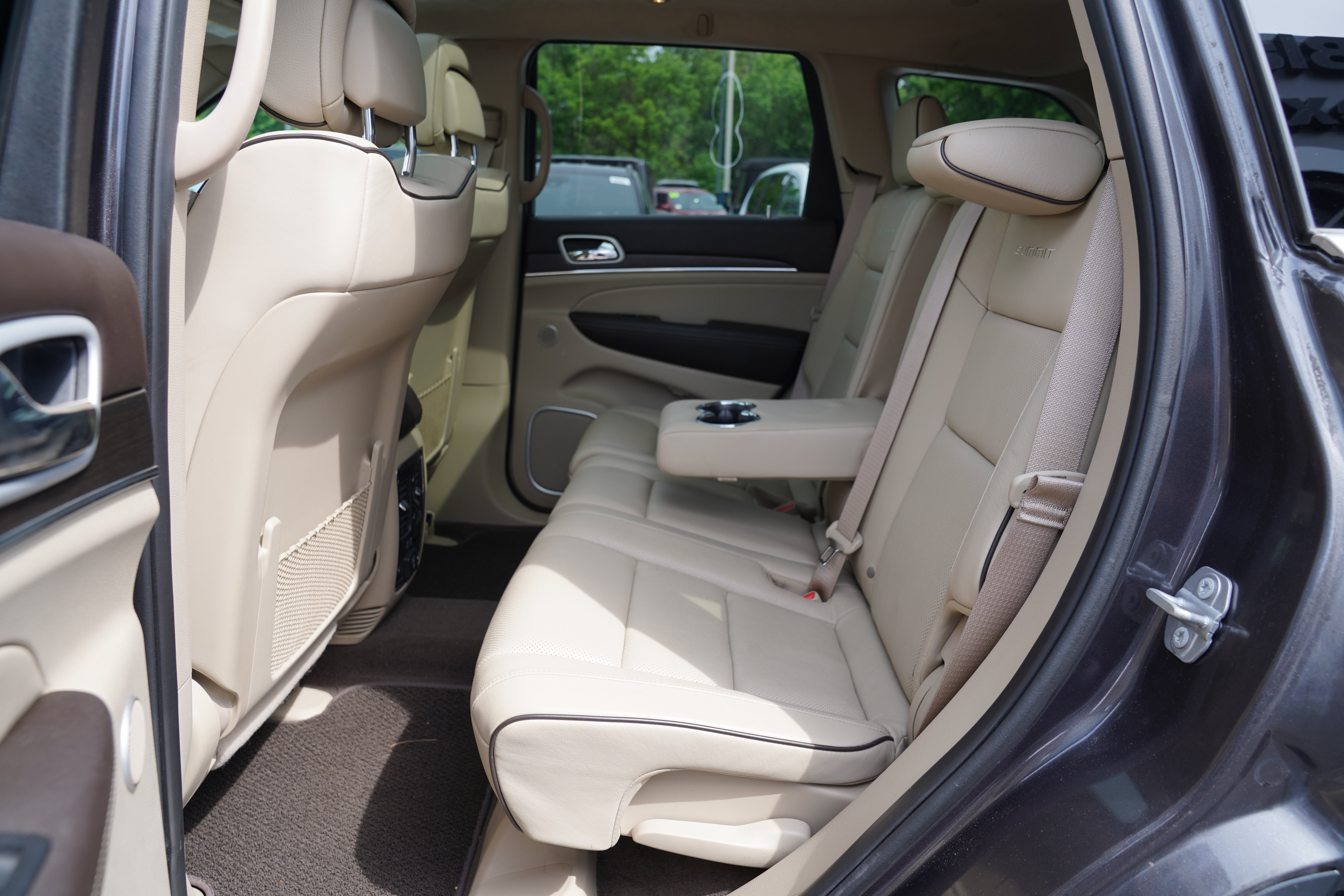 Used 2020 Jeep Grand Cherokee Summit w/ Platinum Series Group AWD/4WD image 5