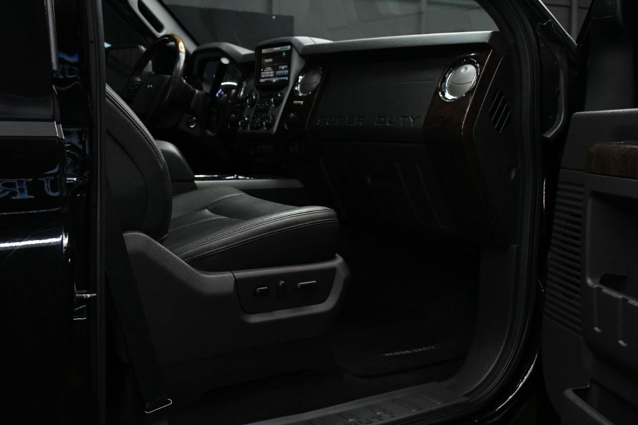 Used 2016 Ford F350 Platinum w/ FX4 Off-Road Package image 49