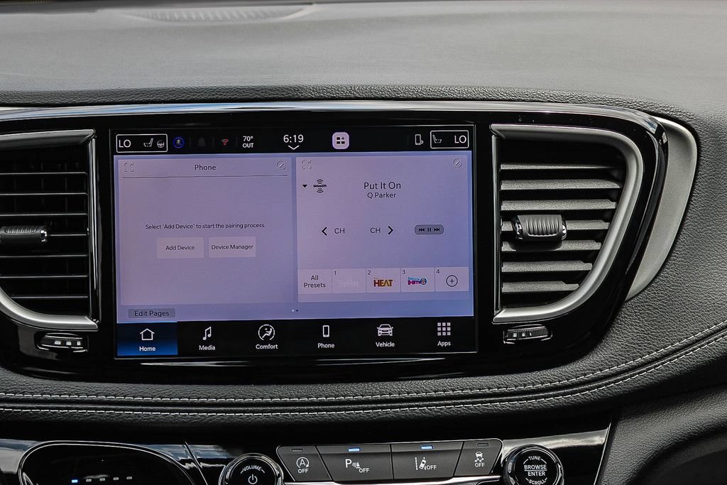 New 2027 Chrysler Pacifica Select FWD image 15