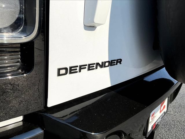 Used 2023 Land Rover Defender 110 V8 AWD/4WD image 26