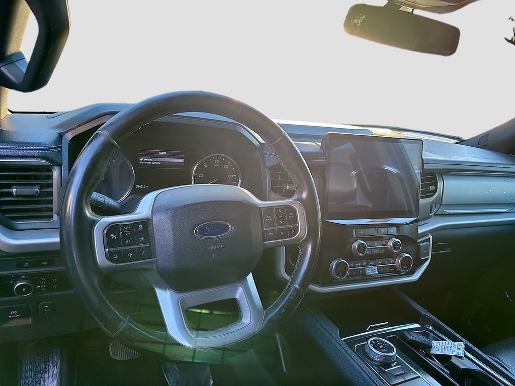 Used 2023 Ford Expedition Limited image 22