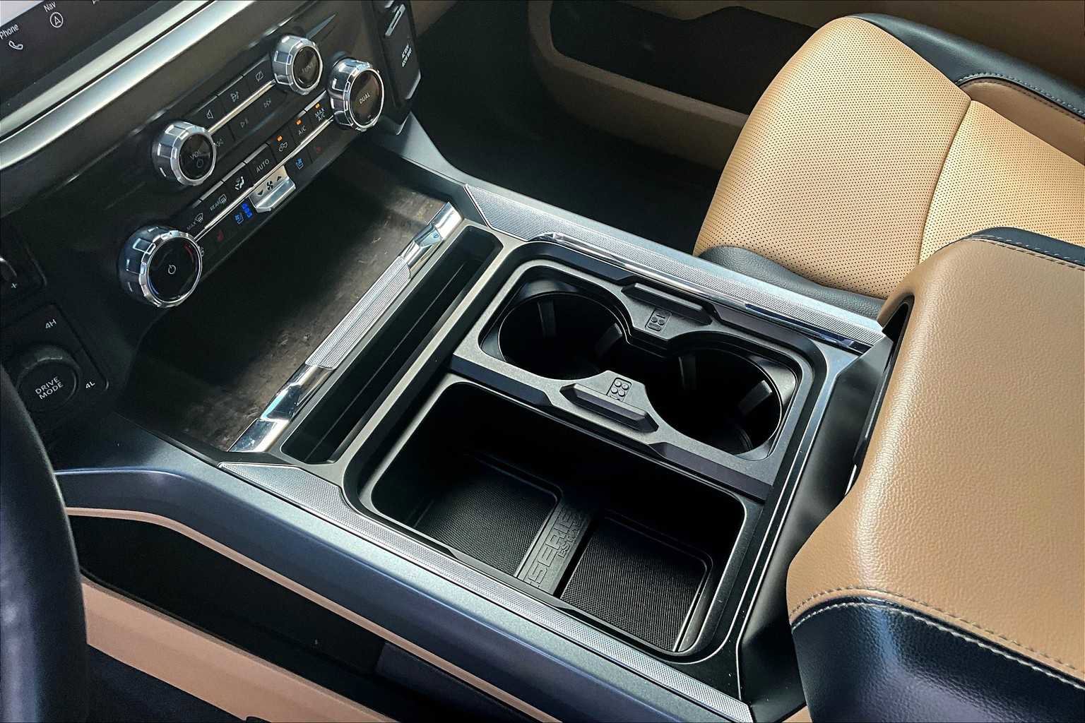 Used 2024 Ford F250 Lariat w/ Chrome Package image 15