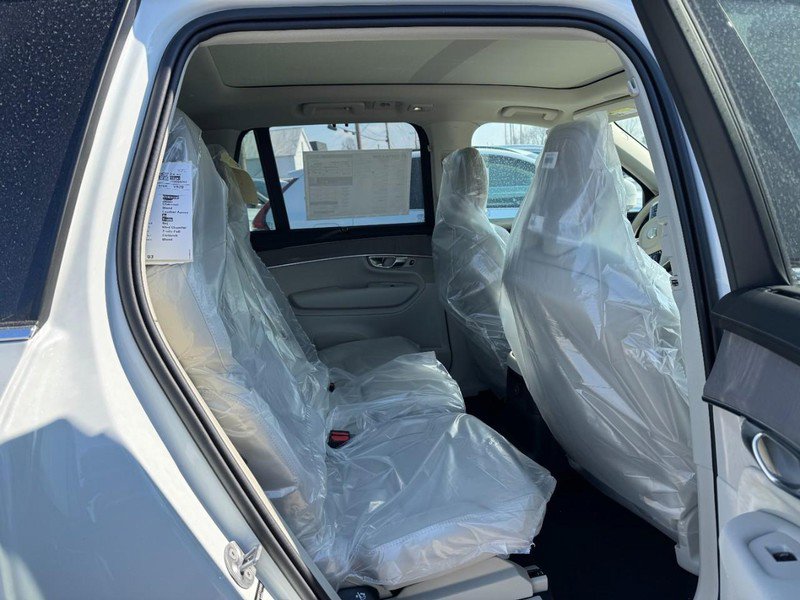 New 2026 Volvo XC90 T8 Ultra w/ Protection Package Premier image 5