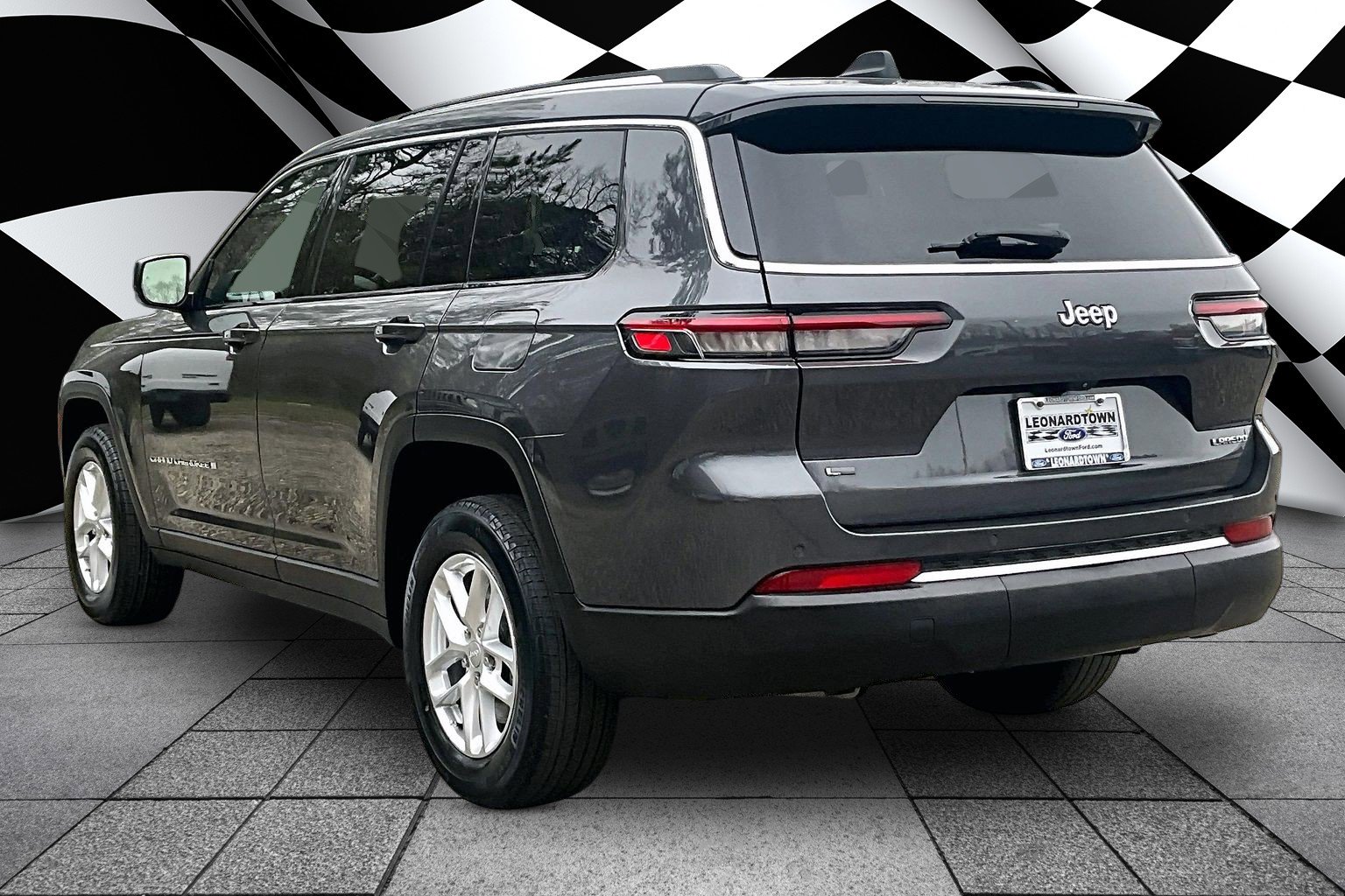 Used 2022 Jeep Grand Cherokee L Laredo w/ Luxury Tech Group I RWD image 12