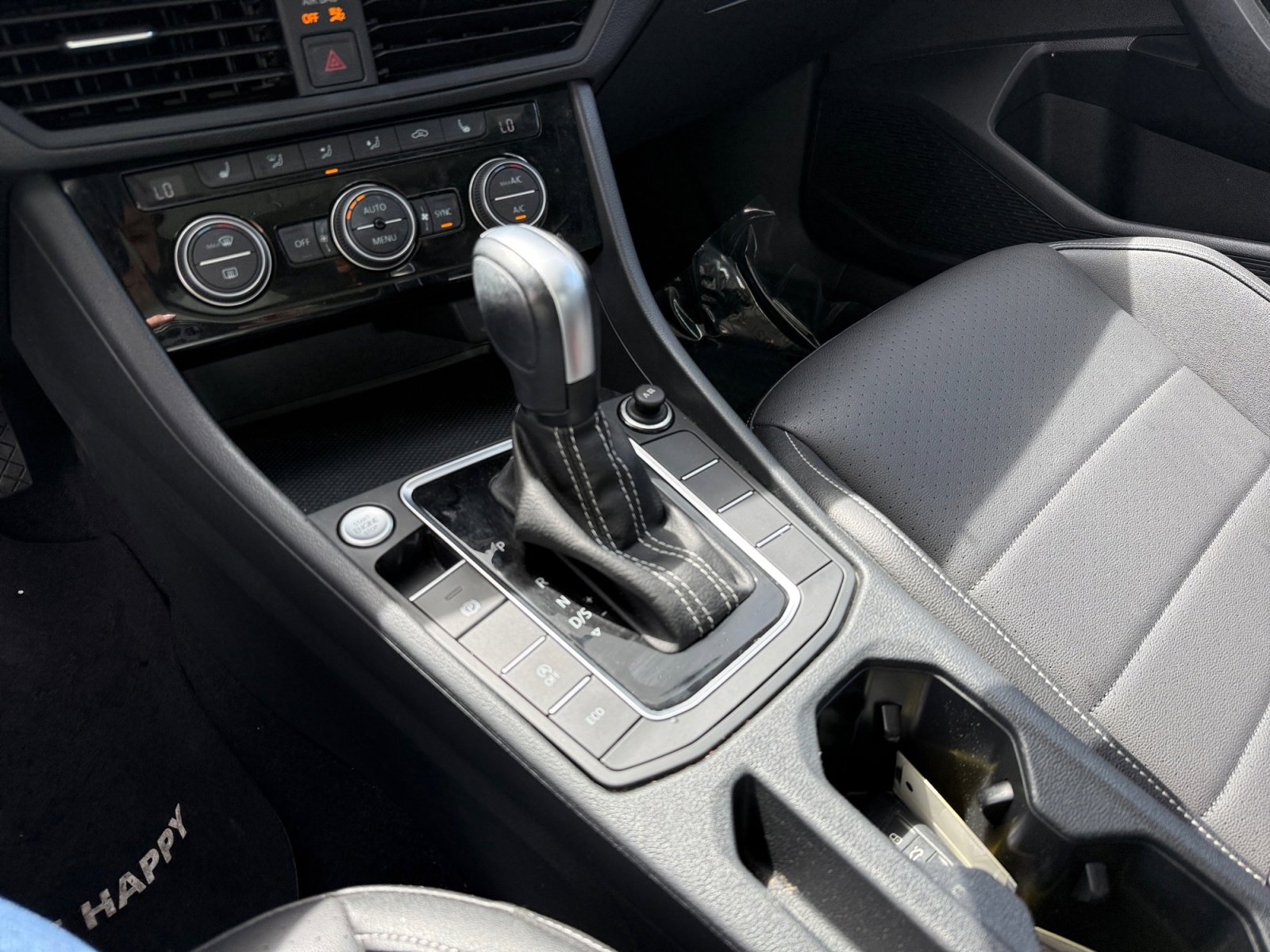 Certified 2021 Volkswagen Jetta SE image 13