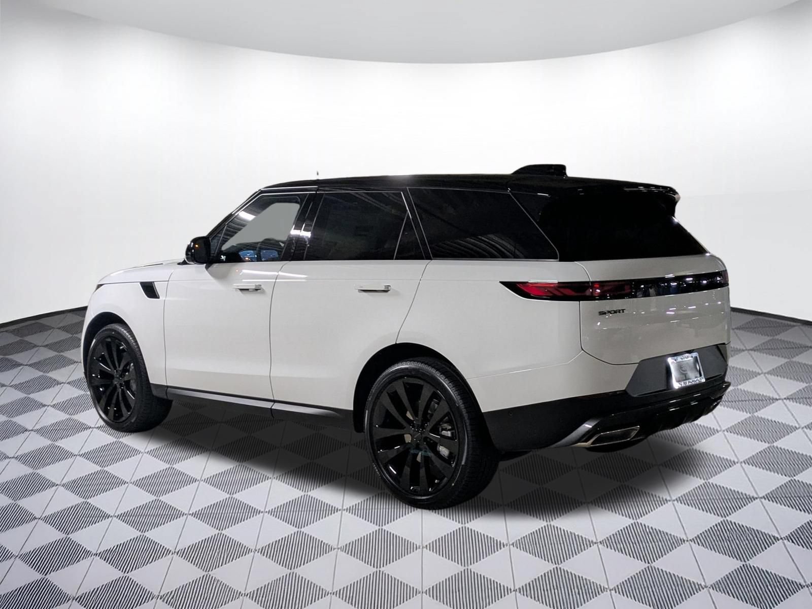 New 2026 Land Rover Range Rover Sport SE AWD/4WD image 5