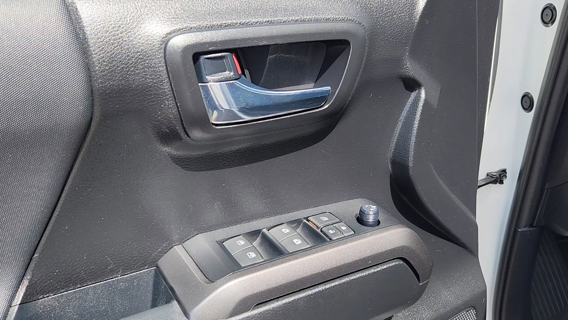 Used 2021 Toyota Tacoma TRD Off-Road AWD/4WD image 7