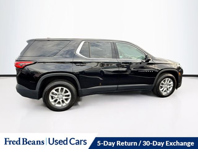 Used 2023 Chevrolet Traverse LS image 9
