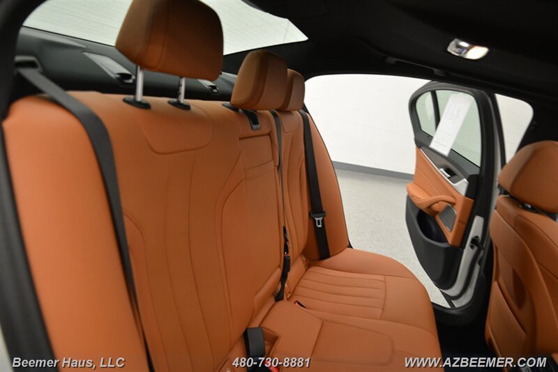 Used 2023 BMW 530i w/ Premium Package RWD image 29