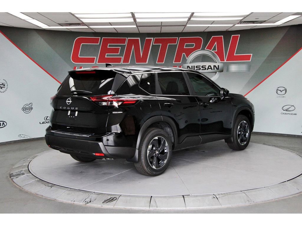 New 2026 Nissan Rogue SV image 4