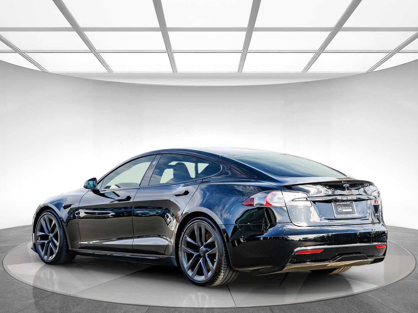 Used 2021 Tesla Model S Plaid image 2