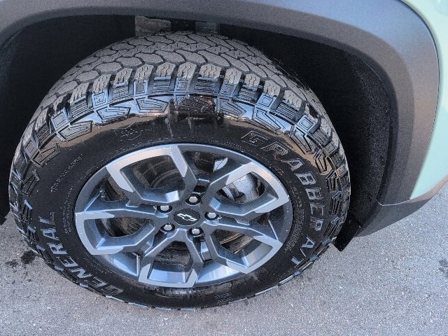 Certified 2025 Chevrolet Equinox ACTIV w/ Safety and Technology Package image 14