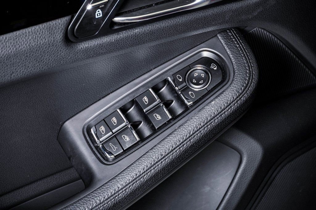 Certified 2024 Porsche Macan w/ Premium Plus Package image 26