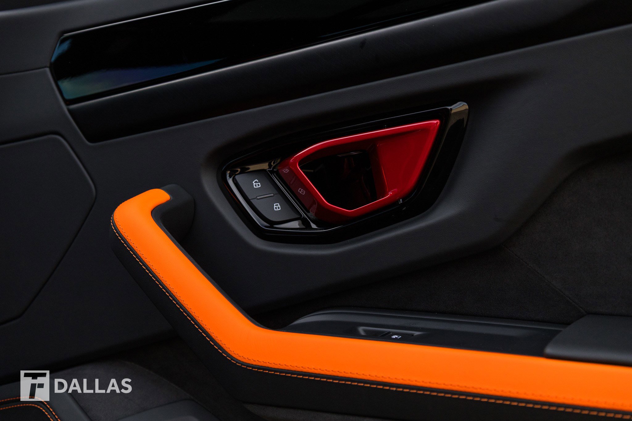 Used 2025 Lamborghini Urus SE image 41