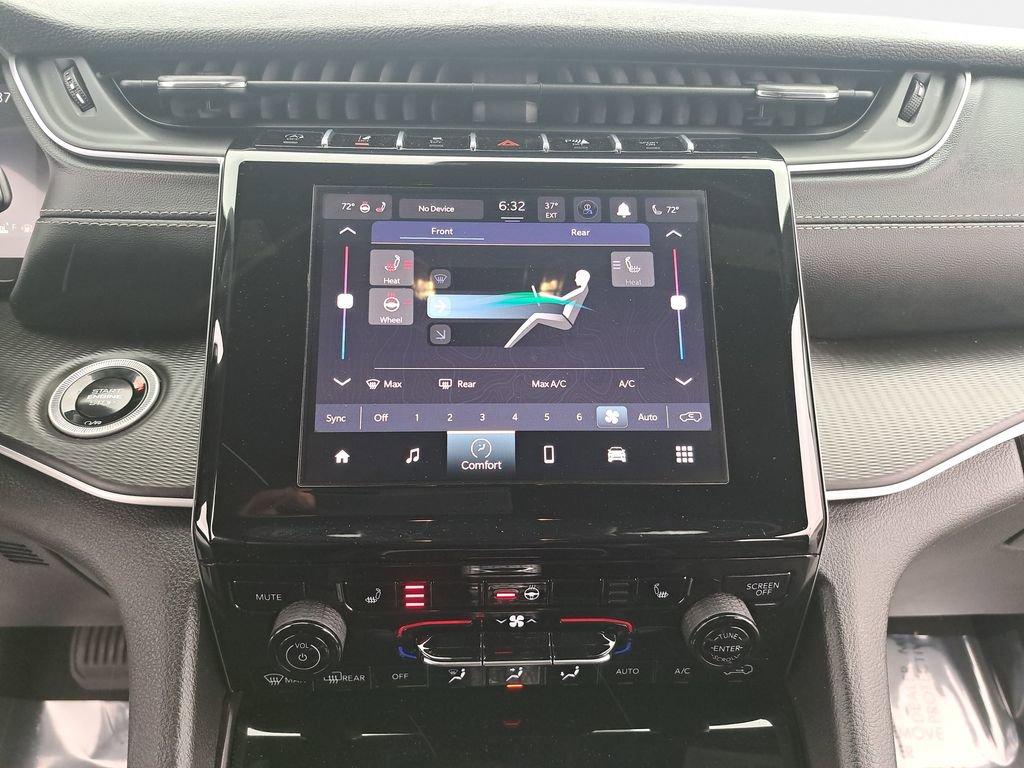 Certified 2024 Jeep Grand Cherokee L Laredo AWD/4WD image 23