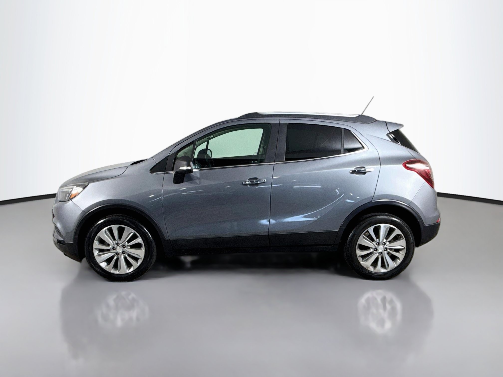 Used 2019 Buick Encore Preferred w/ Safety Package FWD image 6