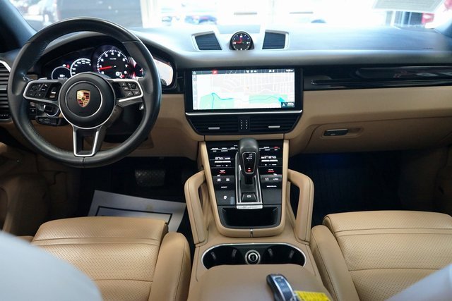 Used 2020 Porsche Cayenne image 43