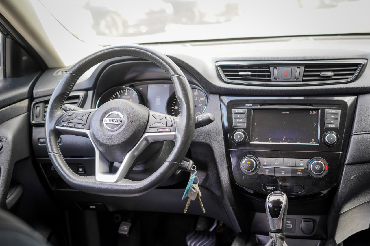 Used 2020 Nissan Rogue S image 9