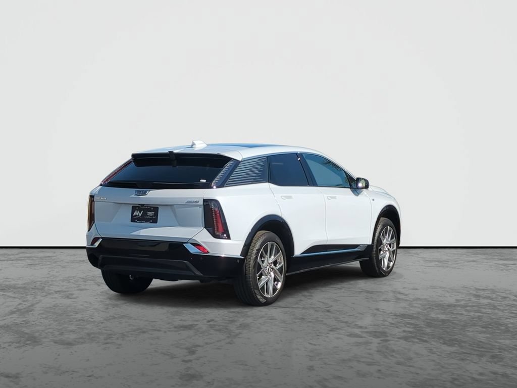 New 2026 Cadillac Optiq Luxury 1 RWD image 8