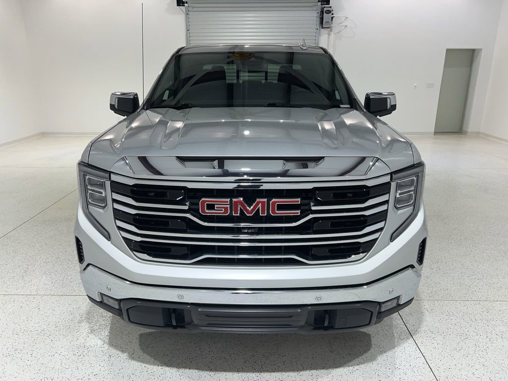 Used 2022 GMC Sierra 1500 SLT w/ SLT Premium Plus Package image 2
