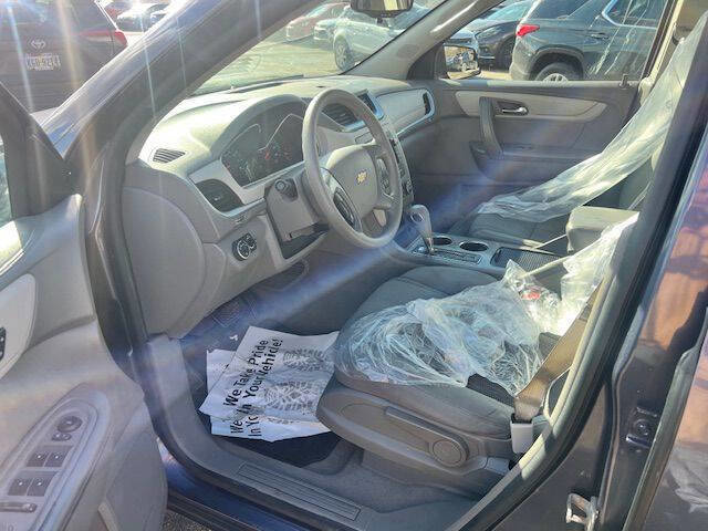 Used 2014 Chevrolet Traverse LS image 13