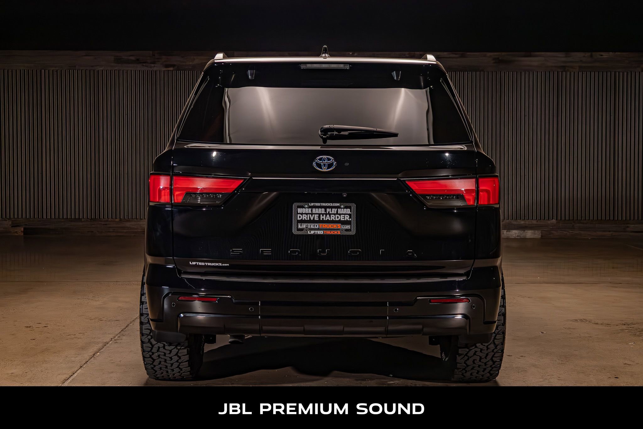 Used 2023 Toyota Sequoia Platinum AWD/4WD image 7