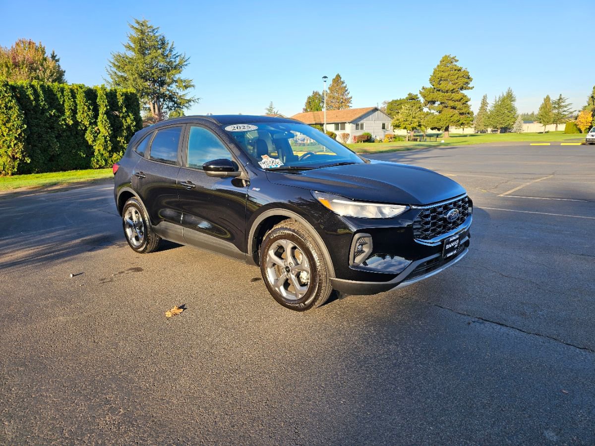 Used 2025 Ford Escape ST-Line Select image 6