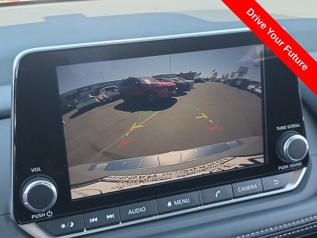 Used 2026 Nissan Rogue SV FWD image 10