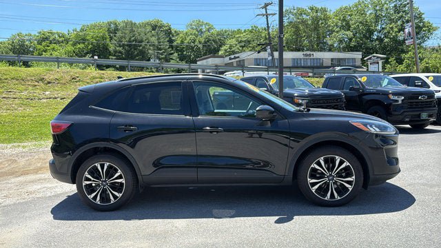 Used 2022 Ford Escape SEL w/ SEL Stealth AWD Package image 5