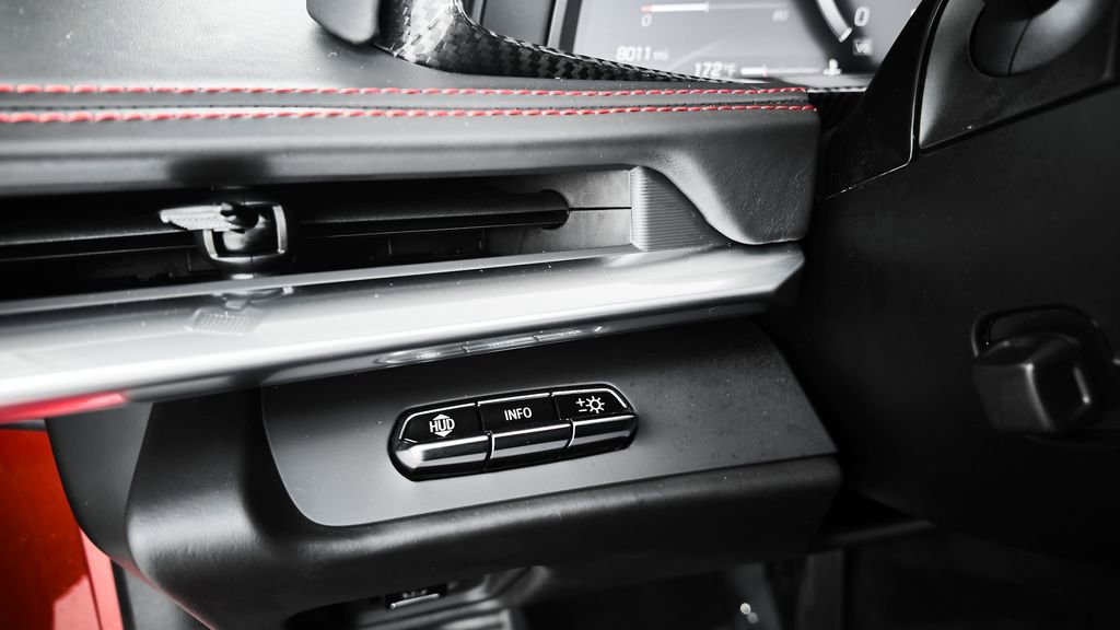 Used 2023 Chevrolet Corvette Stingray Premium Conv w/ Z51 Performance Package image 22