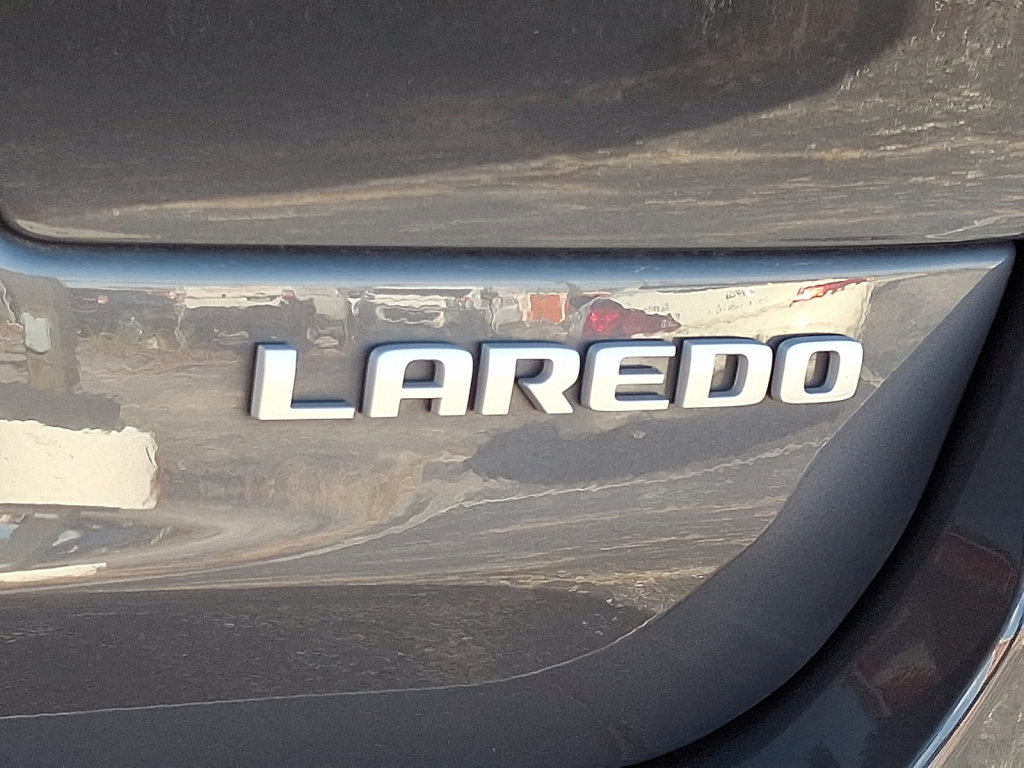 Used 2024 Jeep Grand Cherokee L Laredo w/ Luxury Tech Group I image 17