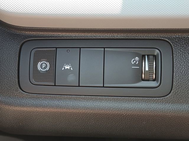 New 2027 Chevrolet Bolt LT FWD image 9