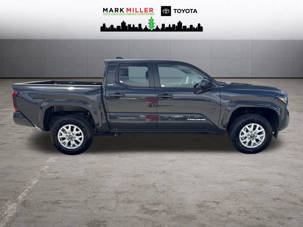 Certified 2025 Toyota Tacoma SR5 AWD/4WD image 6