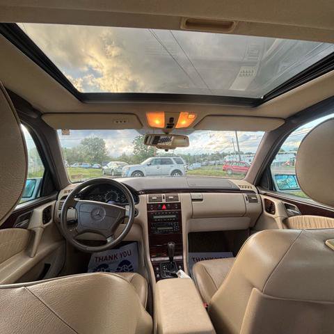 Used 1997 Mercedes-Benz E 320 Sedan image 14