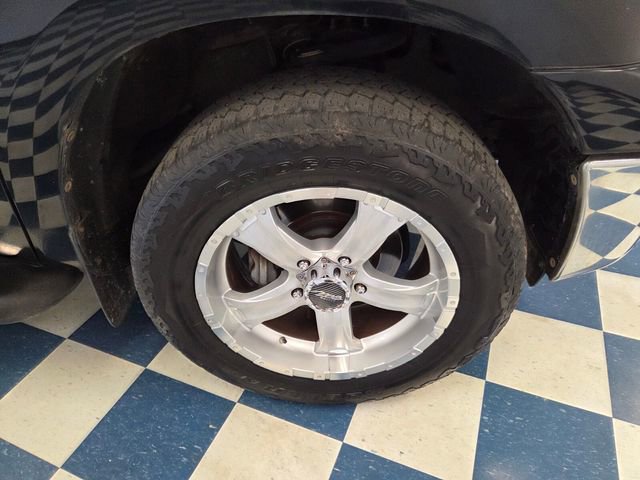 Used 2013 Toyota Tundra 2WD CrewMax w/ SR5 Pkg image 8