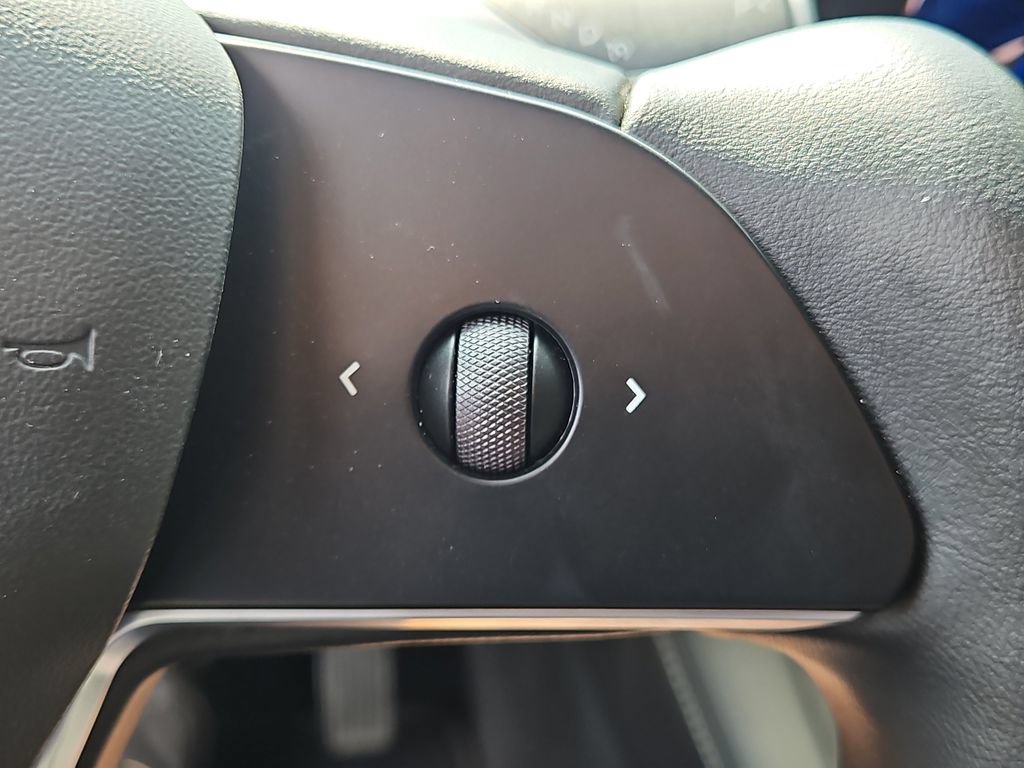 Used 2022 Tesla Model 3 Long Range AWD/4WD image 25