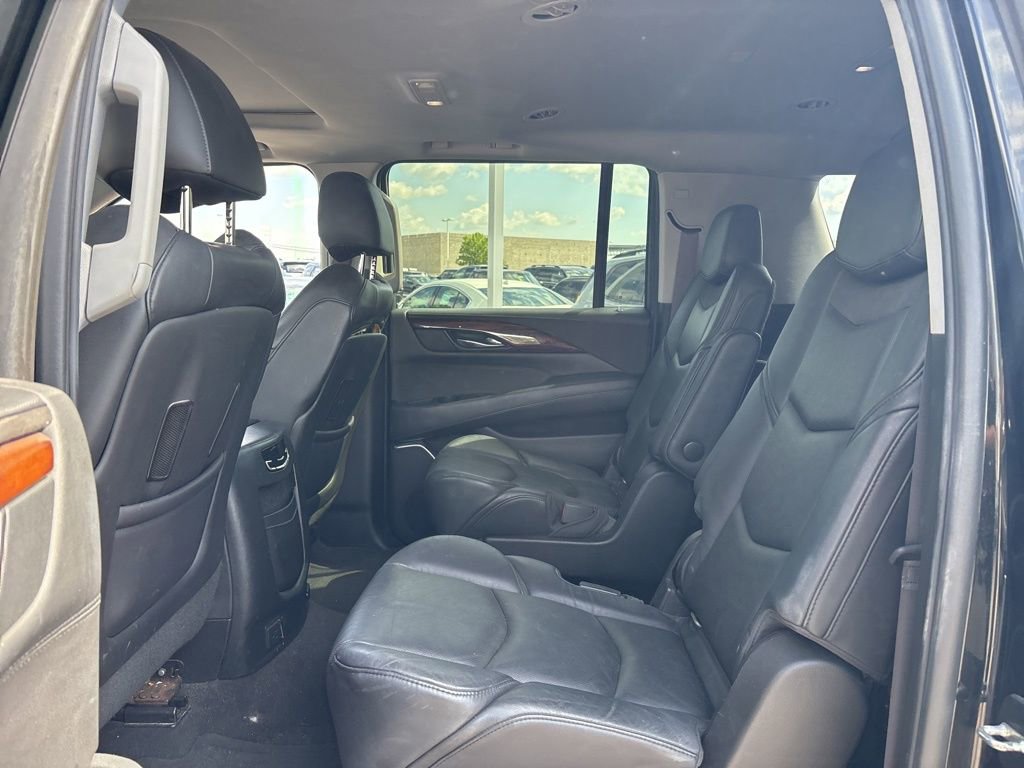 Used 2015 Cadillac Escalade ESV Luxury AWD/4WD image 15