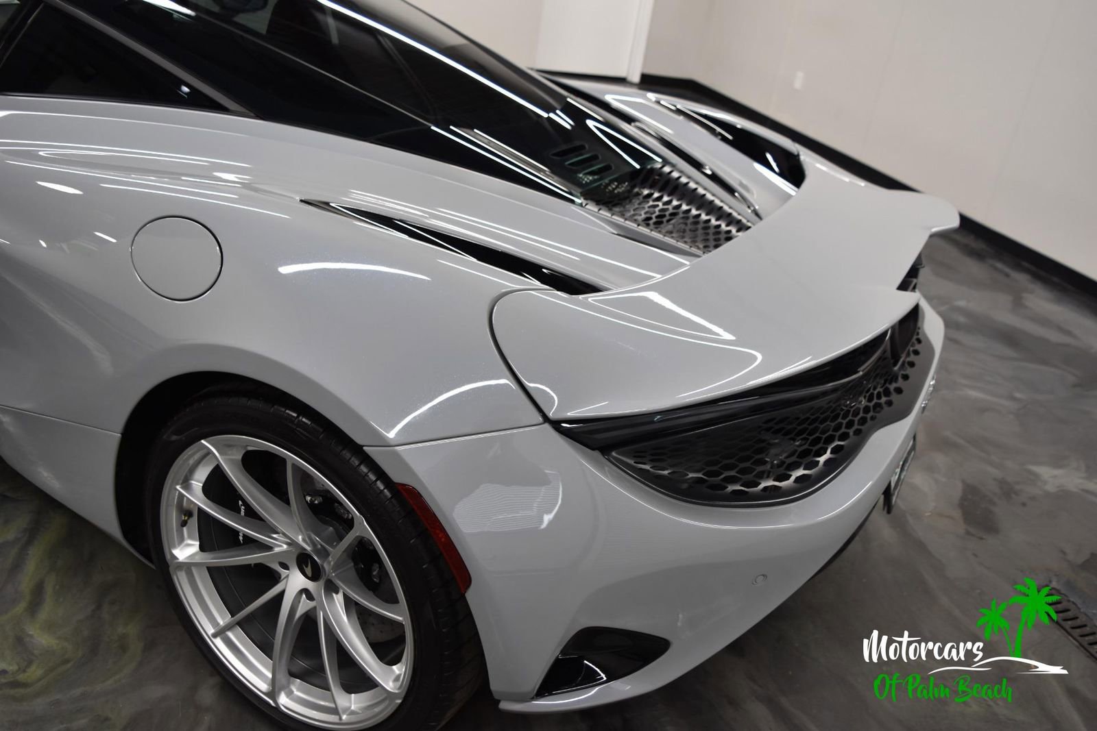 Used 2025 McLaren 750S image 41