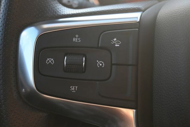 Used 2023 Chevrolet Blazer LT FWD image 37