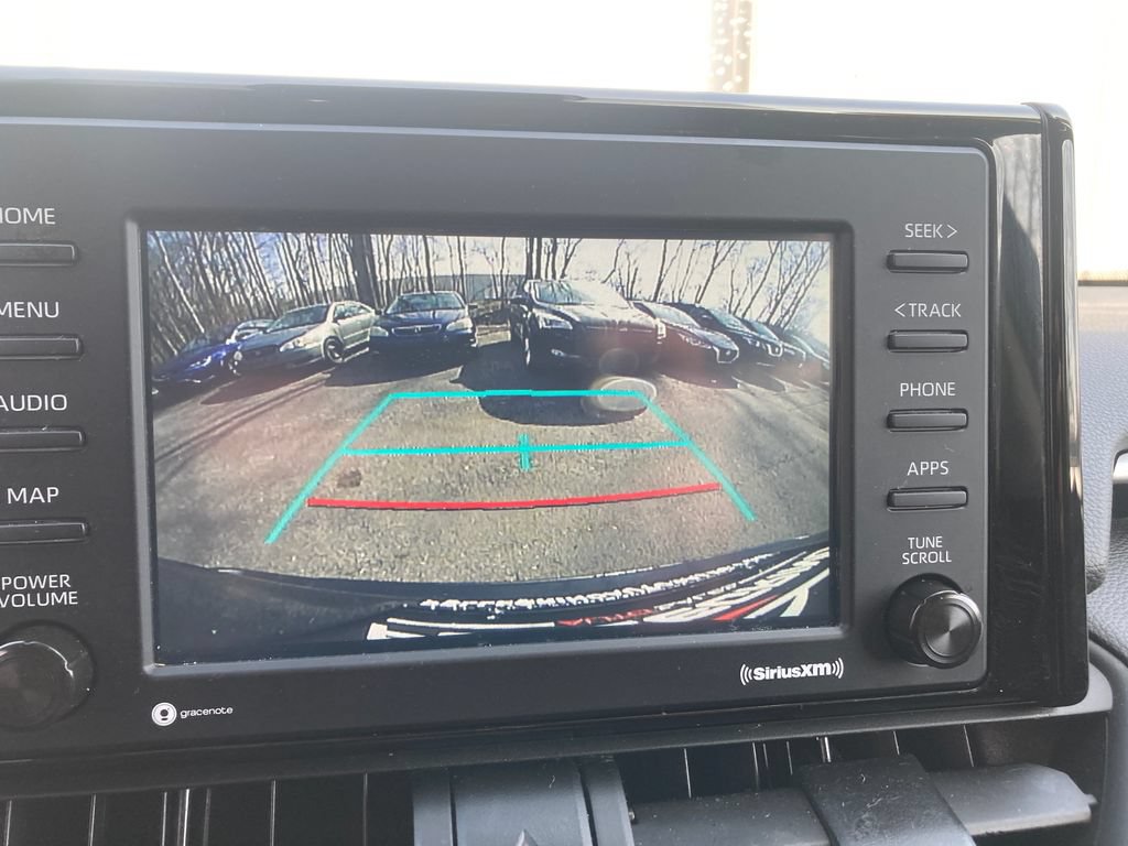 Used 2022 Toyota RAV4 XLE AWD/4WD image 25