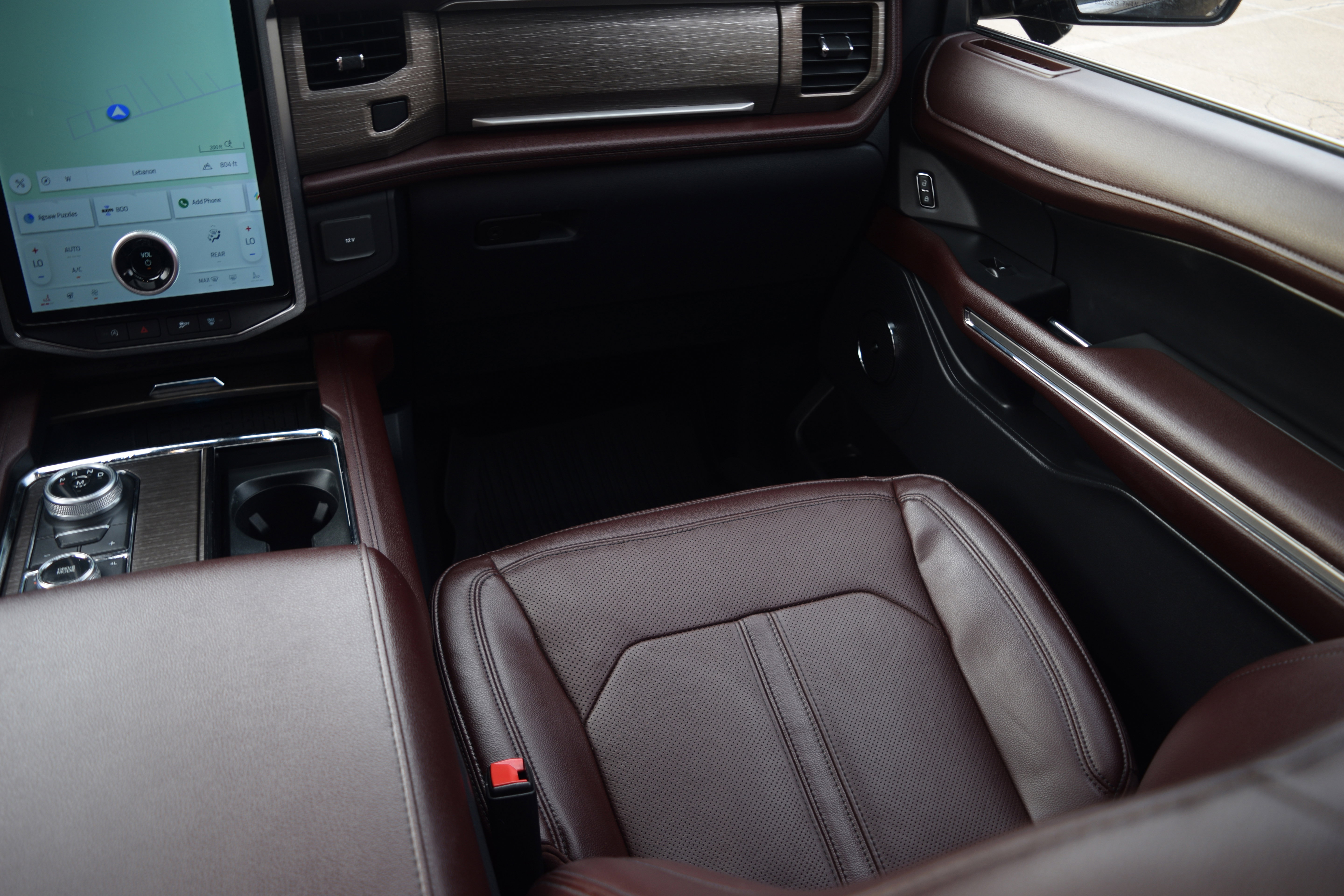 Used 2023 Ford Expedition Limited image 13