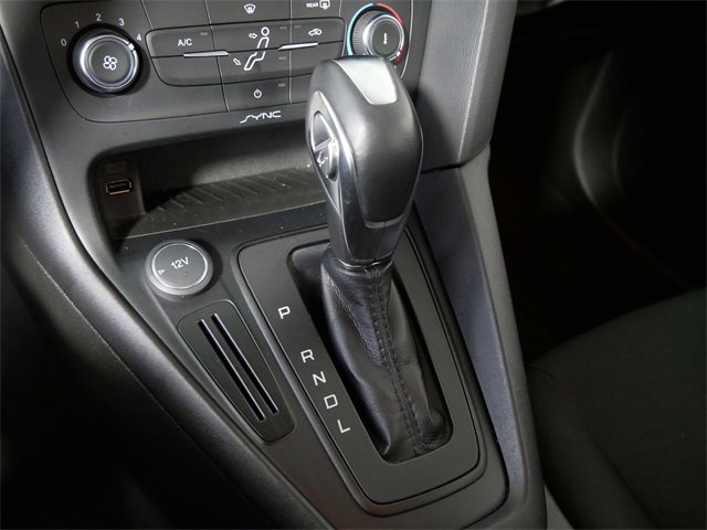 Used 2016 Ford Focus SE w/ SE Power Seat Package image 21